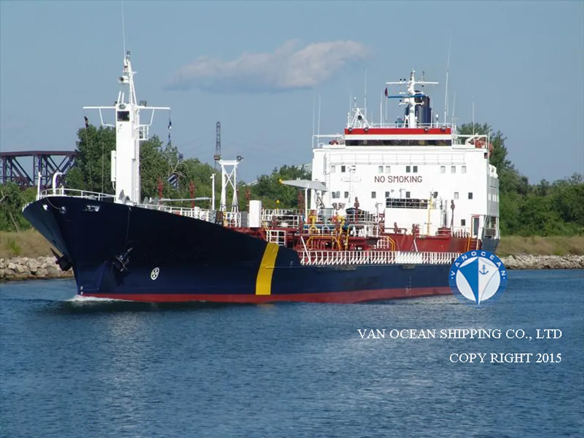 Navio-tanque de óleo/produtos químicos à venda