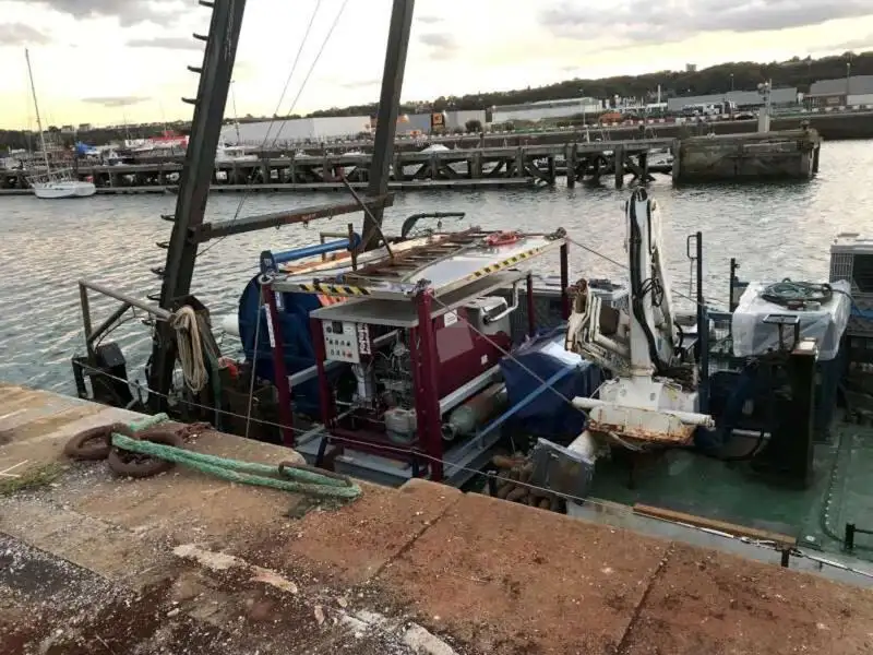 Barcos de trabalho à venda