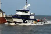 Catamarã à venda