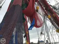 Navio de pesca de arrasto à venda