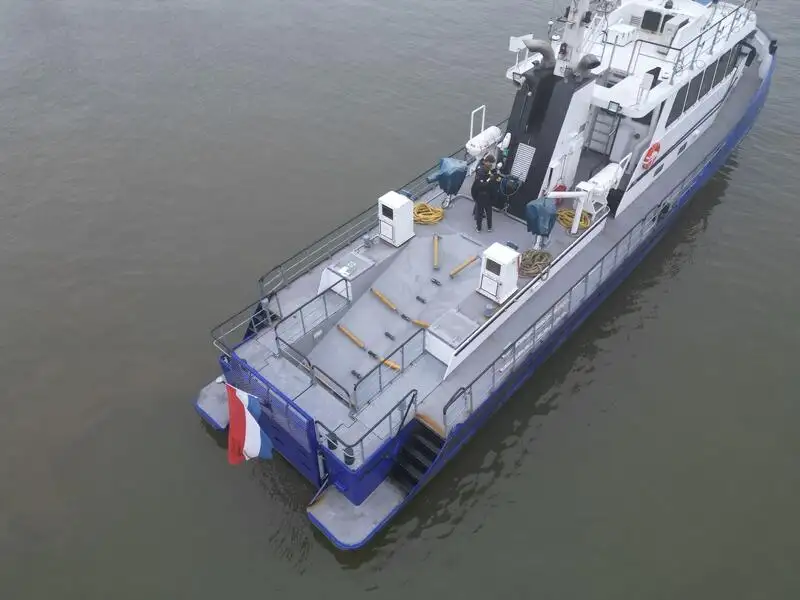 Navio de patrulha à venda