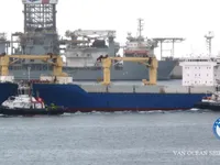 Navio frigorífico à venda