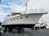 Navio de pesquisa à venda