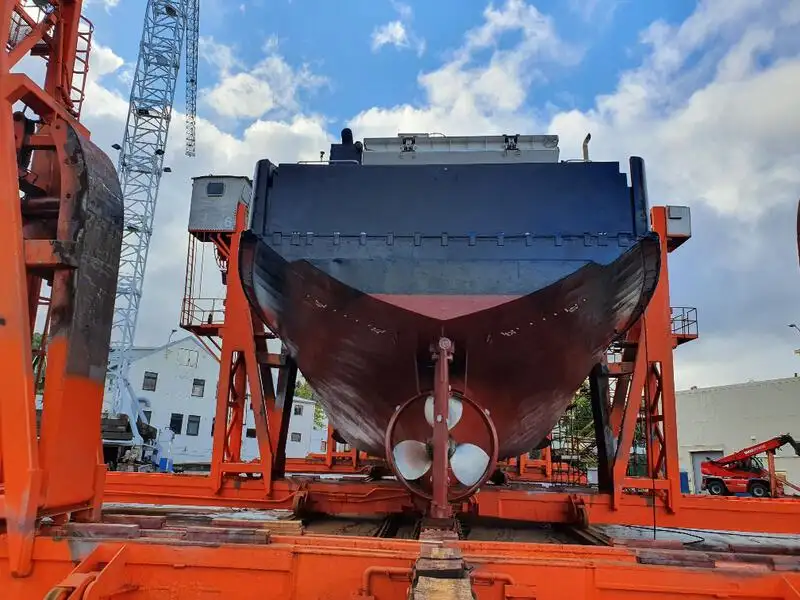 Navio graneleiro à venda