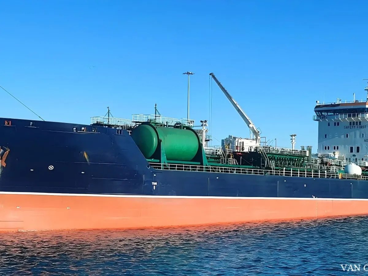 Navio-tanque de óleo/produtos químicos à venda