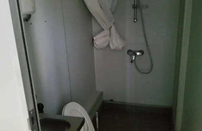 Barcaça à venda