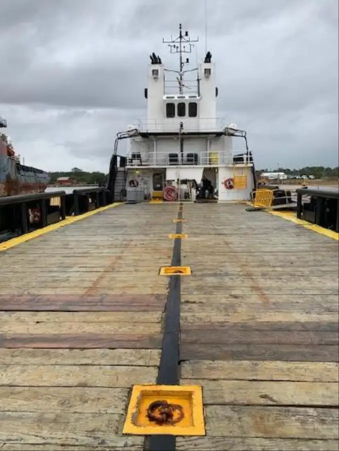 Navio de Suprimento Rápido (FSV) à venda