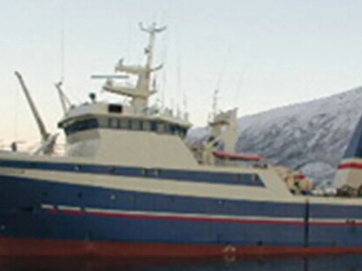 Navio de pesca de arrasto à venda
