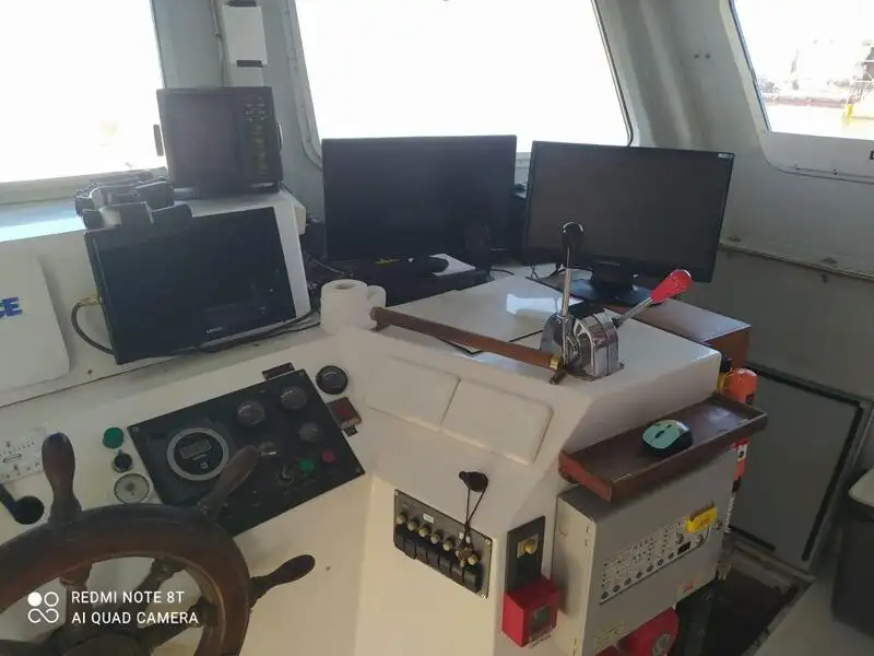 Barcos de trabalho à venda
