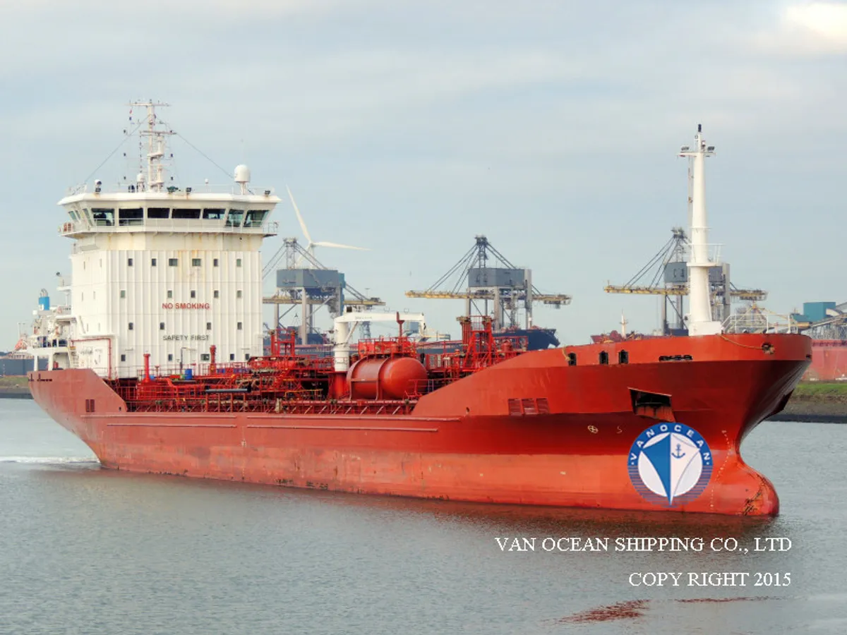 Navio-tanque de óleo/produtos químicos à venda