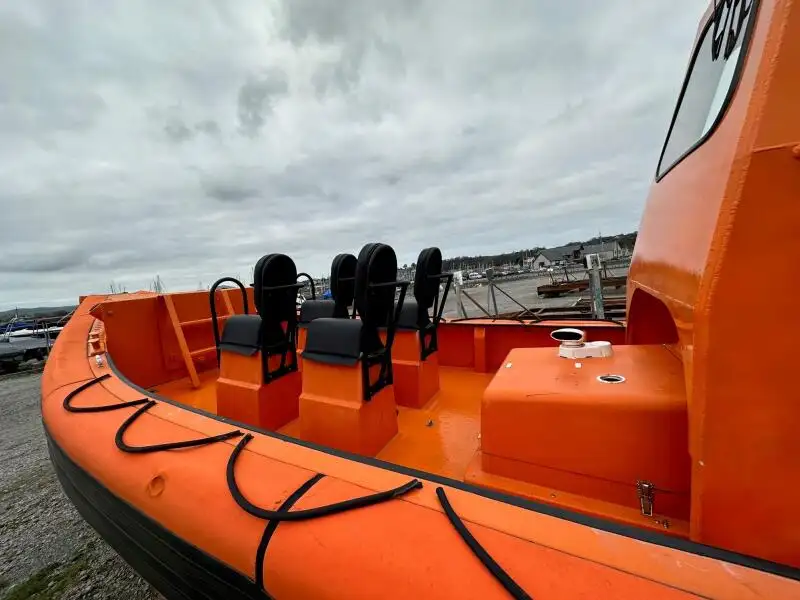 Bote inflável rígido à venda