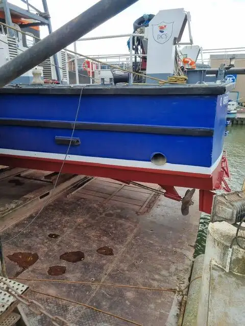 Navio de pesquisa à venda