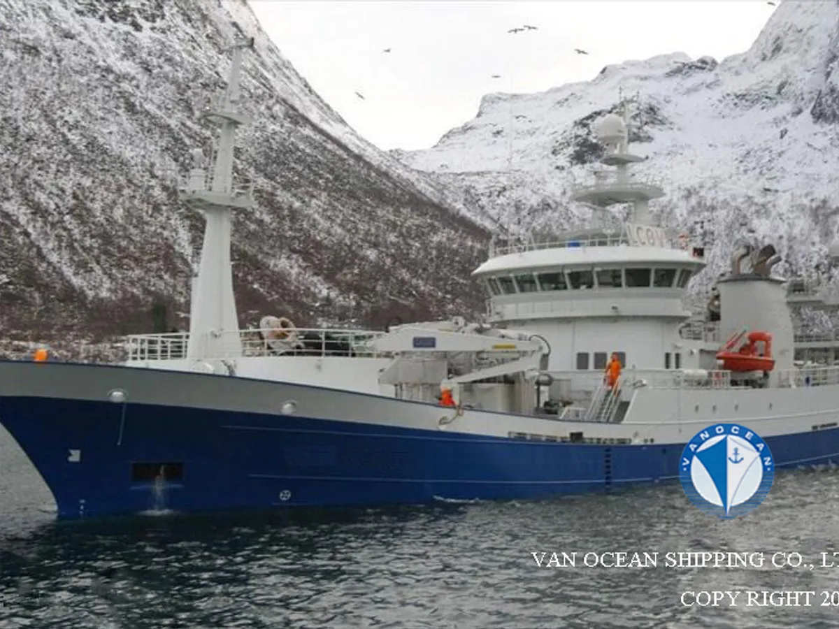 Navio de pesca de arrasto à venda