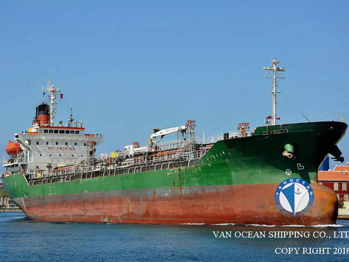Navio-tanque de óleo/produtos químicos à venda