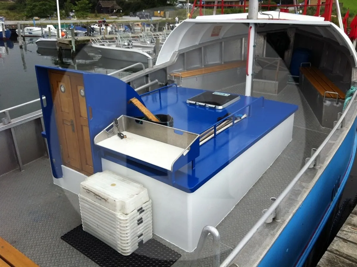 Navio de pesca à venda