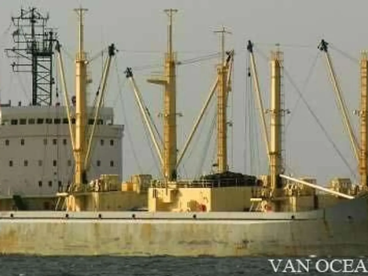 Navio frigorífico à venda