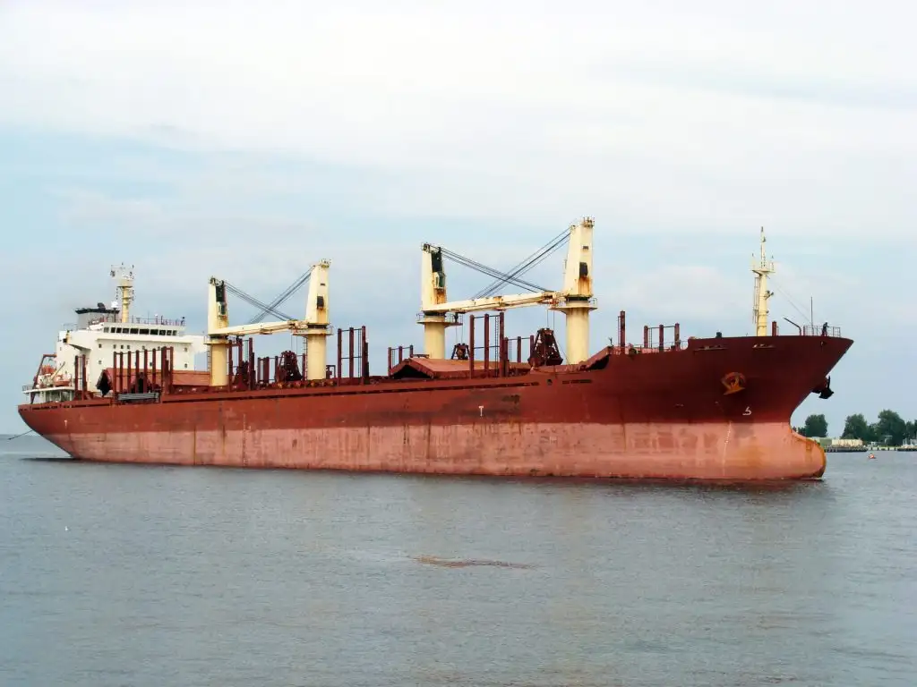 Navio graneleiro à venda