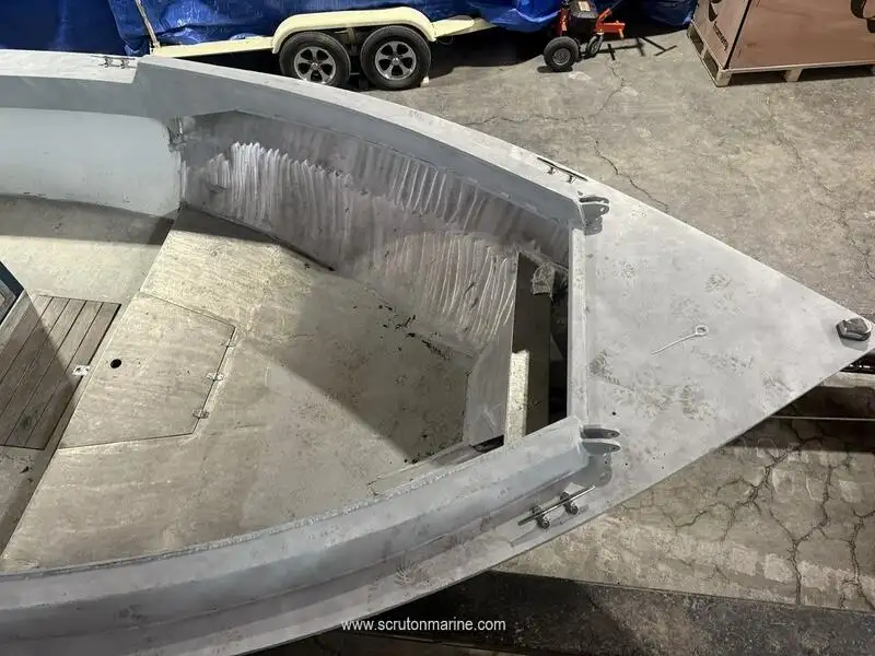 Barcos de trabalho à venda