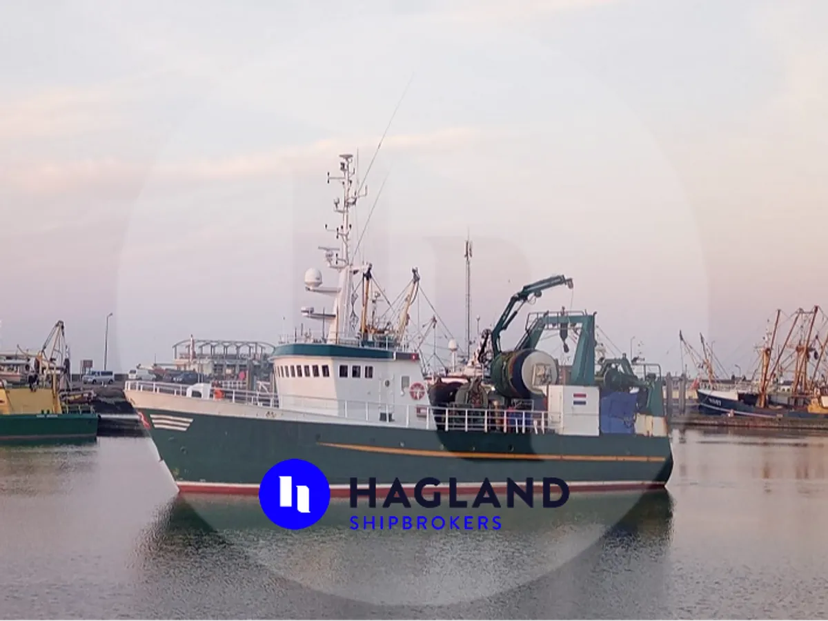 Navio de pesca de arrasto à venda