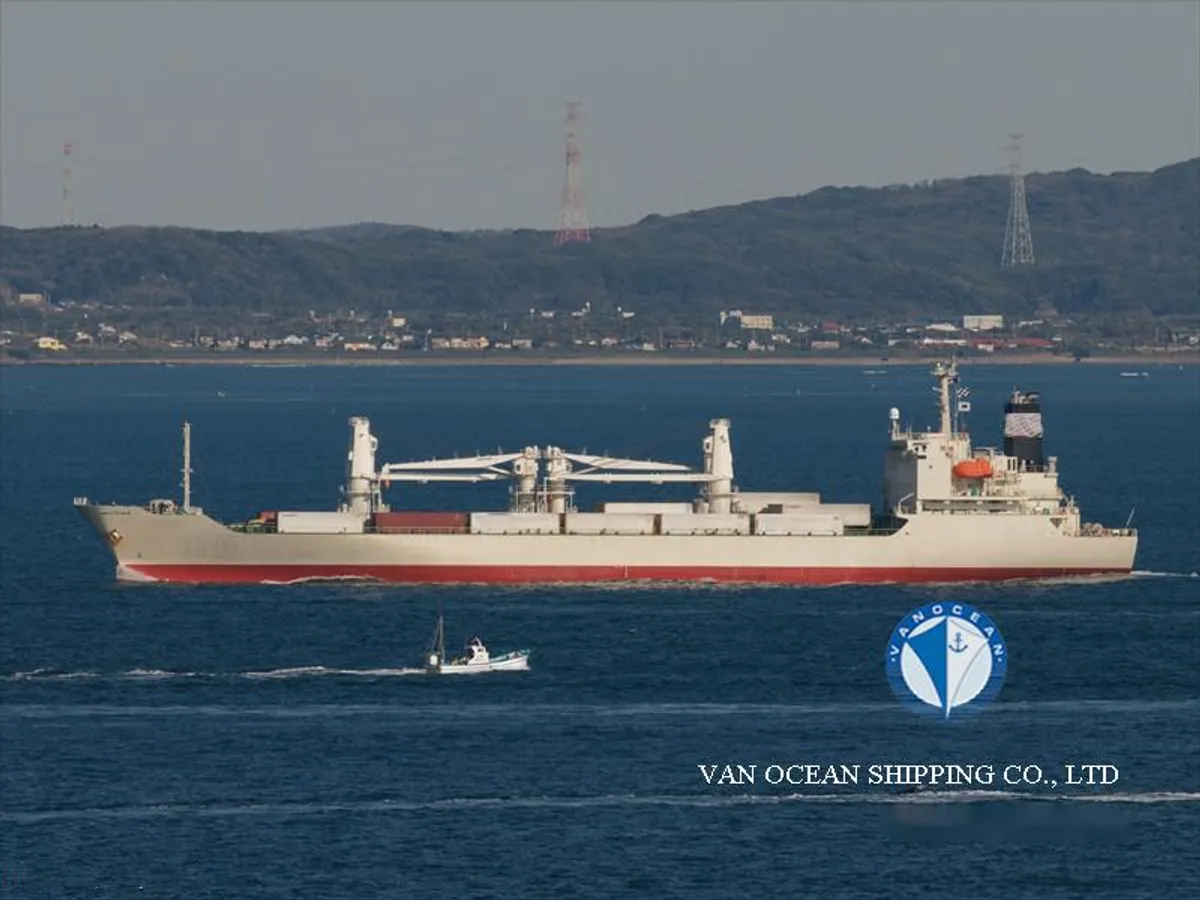 Navio frigorífico à venda
