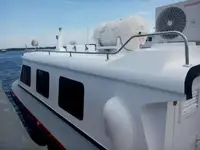 Barco de tripulação à venda