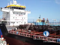 Navio-tanque de óleo/produtos químicos à venda