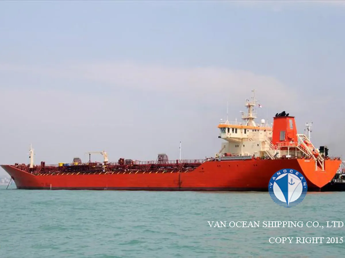 Navio-tanque de óleo/produtos químicos à venda