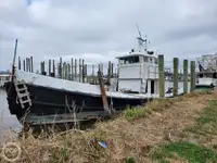 Navio de abastecimento à venda
