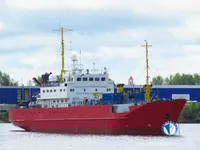 Navio frigorífico à venda