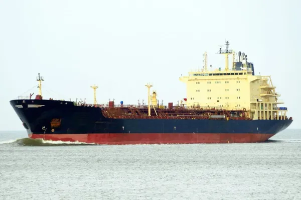 Oil/Chemical tanker for sale