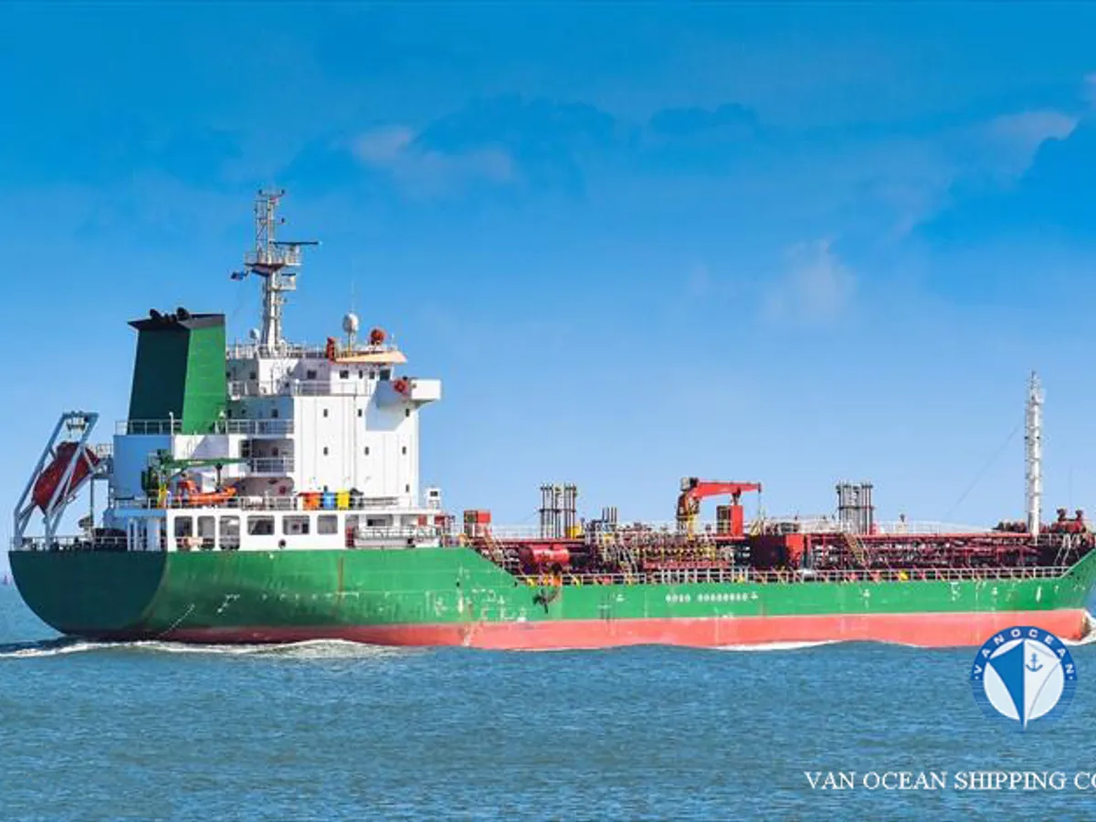 Navio-tanque de óleo/produtos químicos à venda