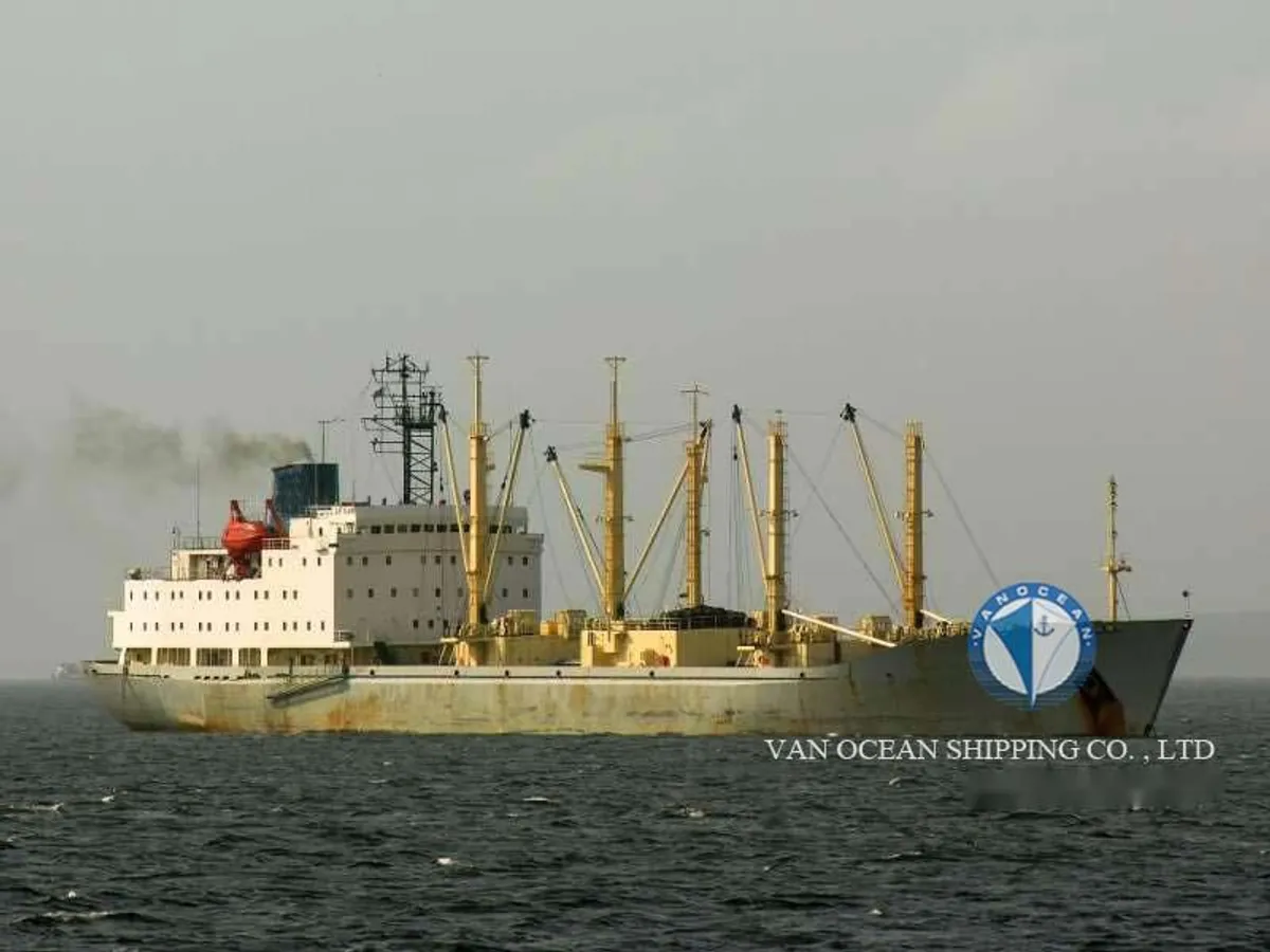 Navio frigorífico à venda