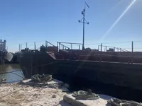 Barcaça à venda