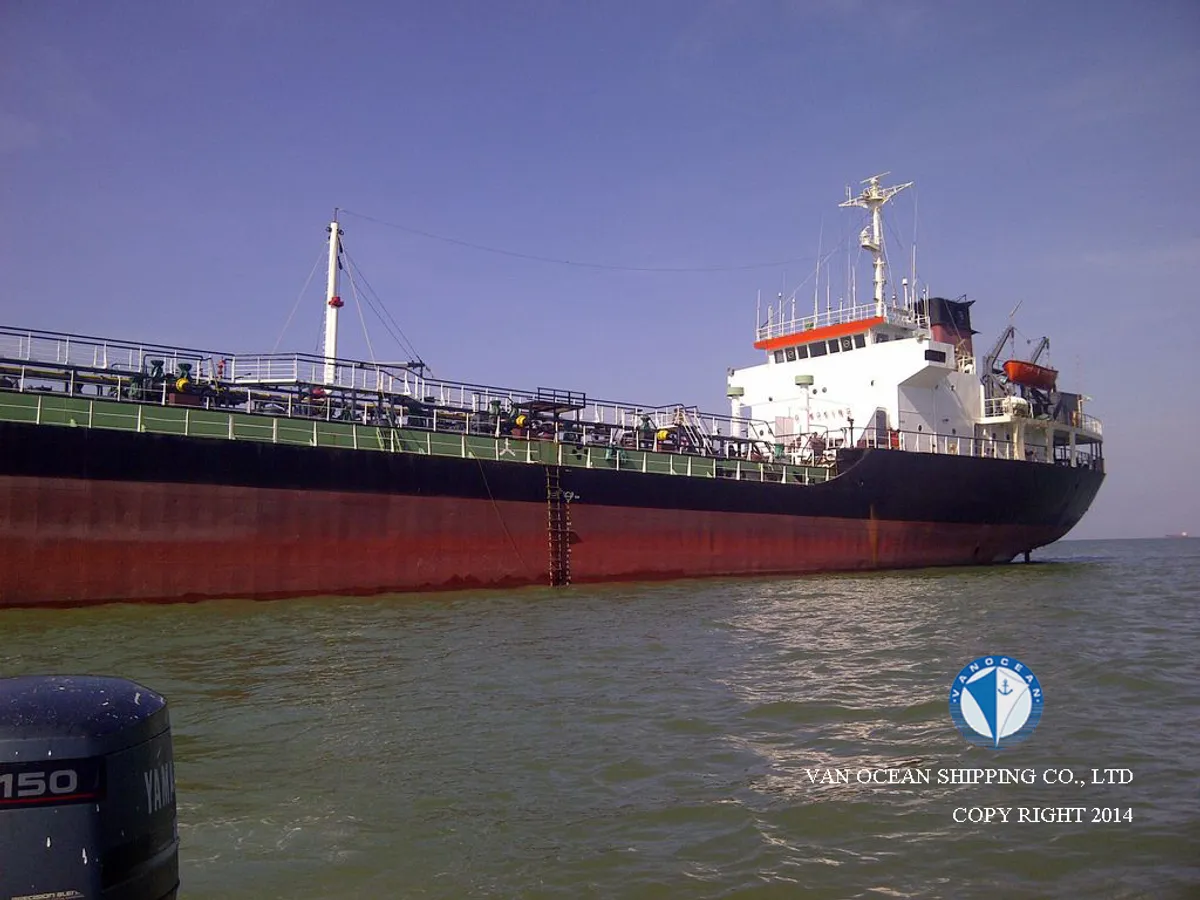 Navio-tanque de óleo/produtos químicos à venda