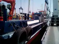 Barco de tripulação à venda