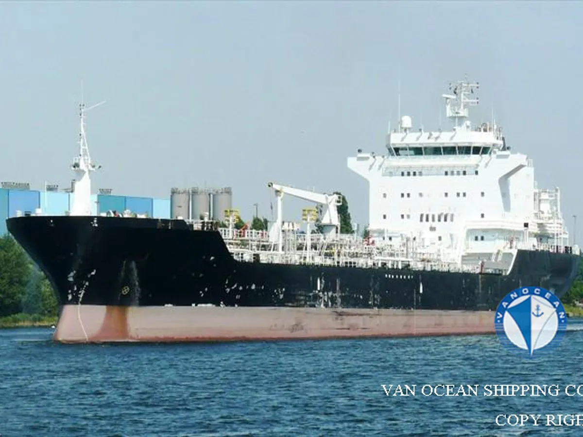 Navio-tanque de óleo/produtos químicos à venda