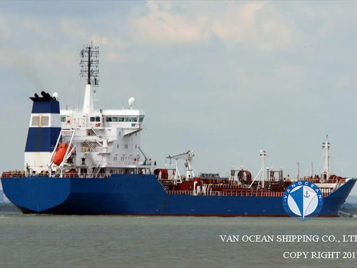 Navio-tanque de óleo/produtos químicos à venda