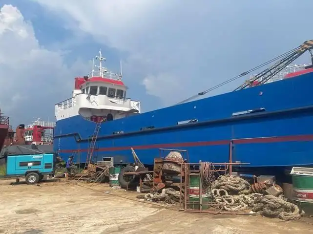 Balsa de desembarque, tanque à venda