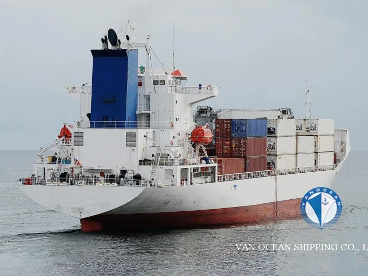 Navio frigorífico à venda