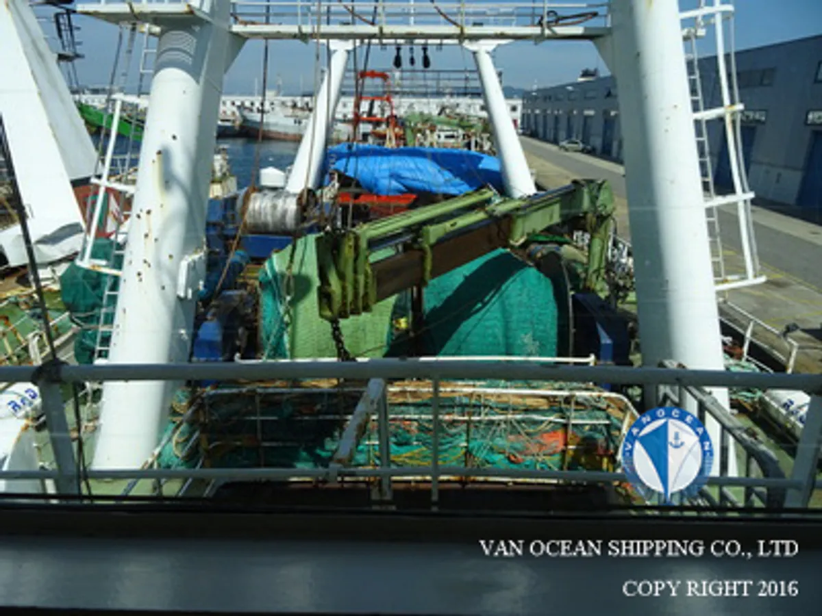 Navio de pesca de arrasto à venda