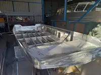 Barcos de trabalho à venda