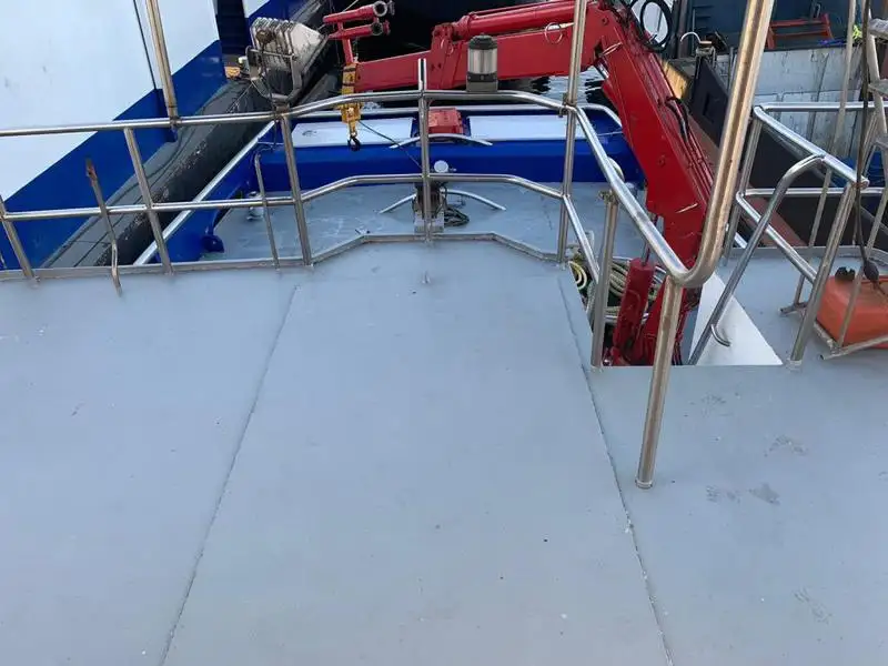 Rebocador à venda