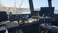 Navio porta-contêineres à venda