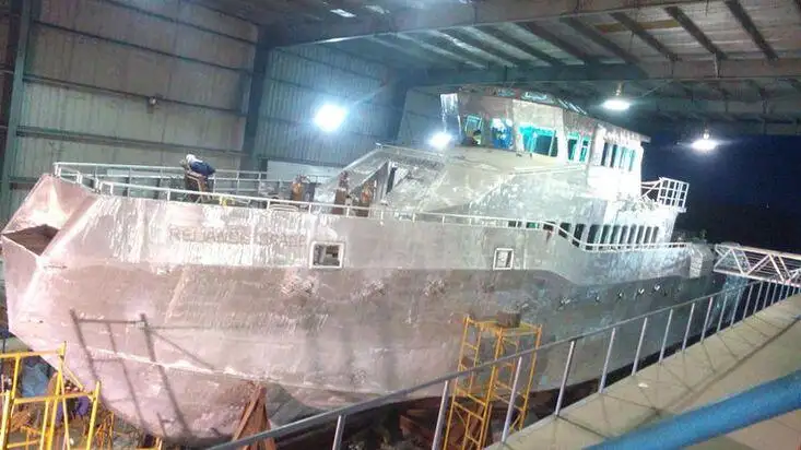 Navio de patrulha à venda