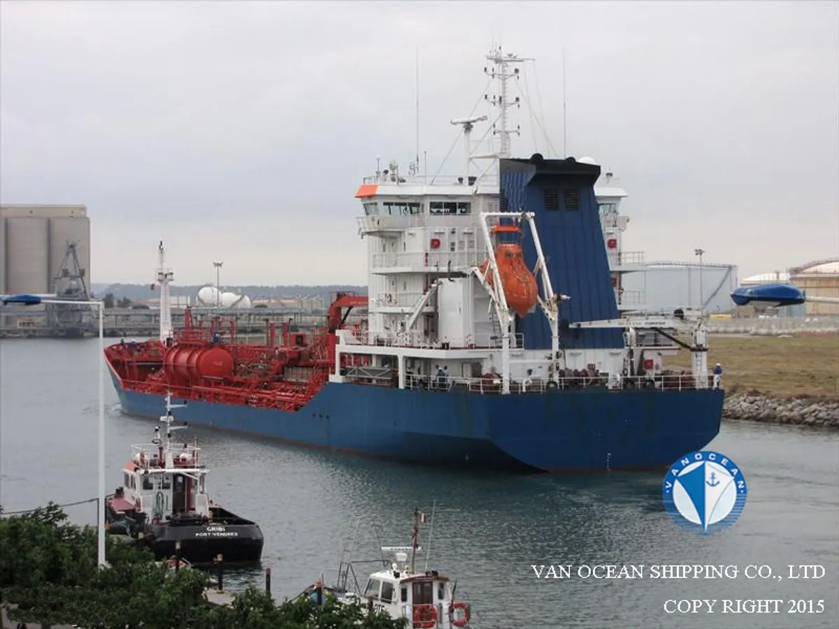 Navio-tanque de óleo/produtos químicos à venda