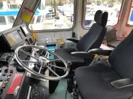 Barco de tripulação à venda