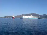 Barcaça à venda