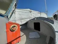 Navio transportador de GNL à venda