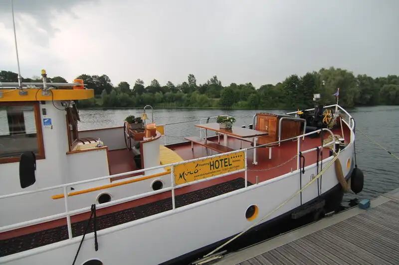 Navio de cruzeiro à venda