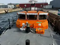 Barco de tripulação à venda